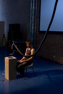 Picture of "Waste Circuits (2013)", performance by Dani Ploeger