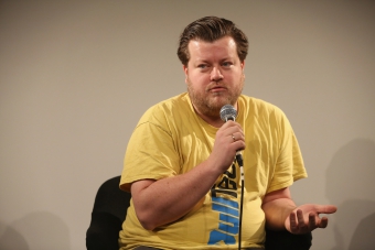 Constant Dullaart at the talk "Dulling Down – The Obsolescence of Intelligence", transmediale 2017