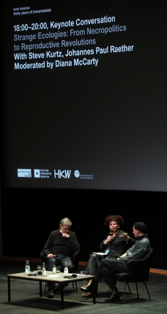 Impression of the Keynote Conversation "Strange Ecologies: From Necropolitics to Reproductive Revolutions"