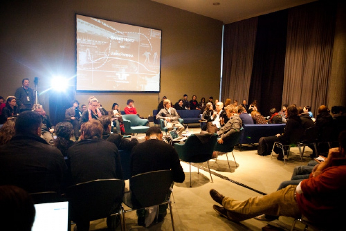 Picture of Jussi Parrika at "Zombie Media Talk: Circuit Bending Media Archaeology into Art"