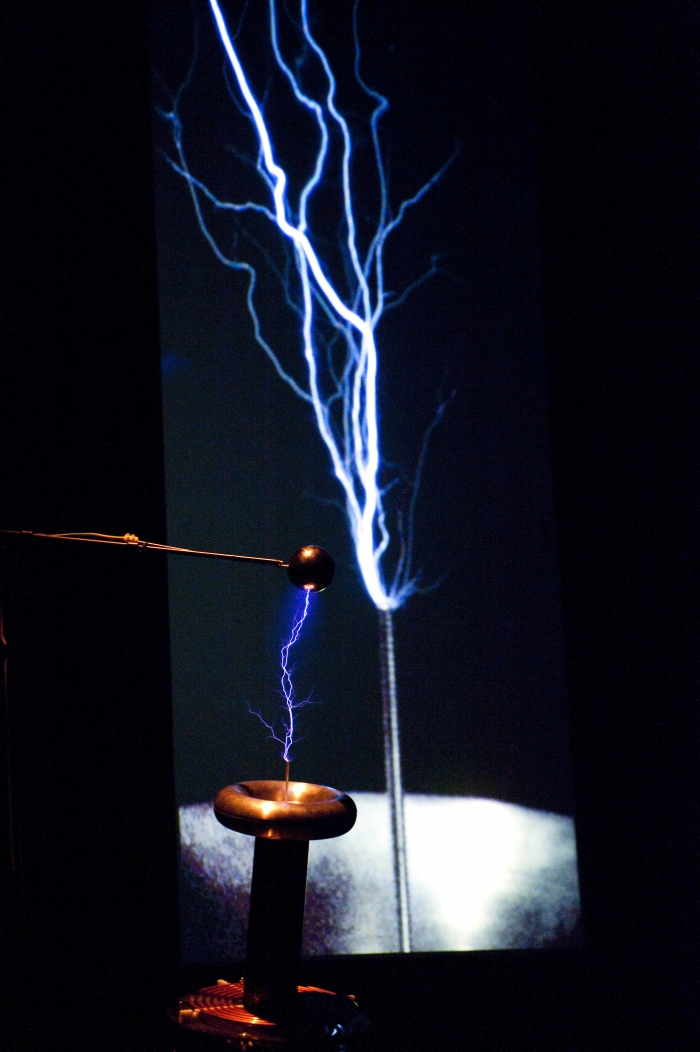 Picture of "POWEr", performance by artificiel